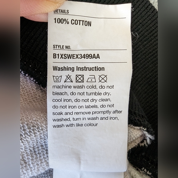 White Chocoolate X Disney Tsum Tsum Sweatshirt Women's M - Picture 3 of 4